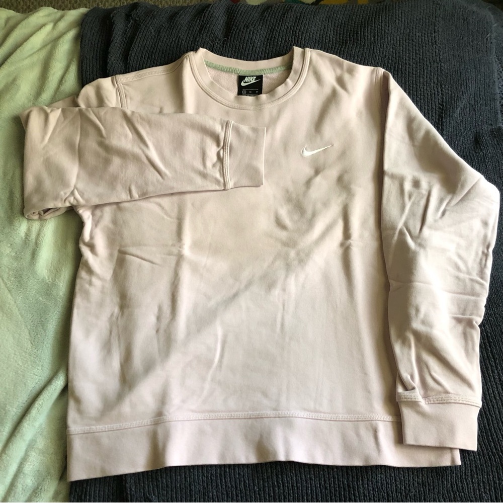 Nike Men’s Lavender Crewneck Sweatshirt